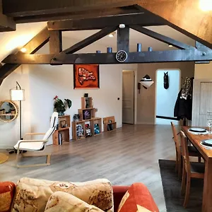 Dans Loft Partage, Cosy Et Spacieux! Tarbes